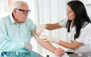 آزمایش خون برای سالمندان